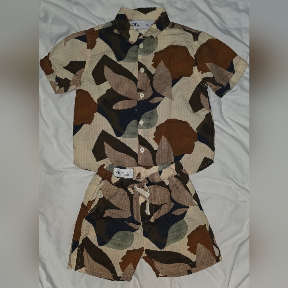 ZARA Leaf Print Short Sleeve Shirt and Shorts Set - Picture 2 of 5